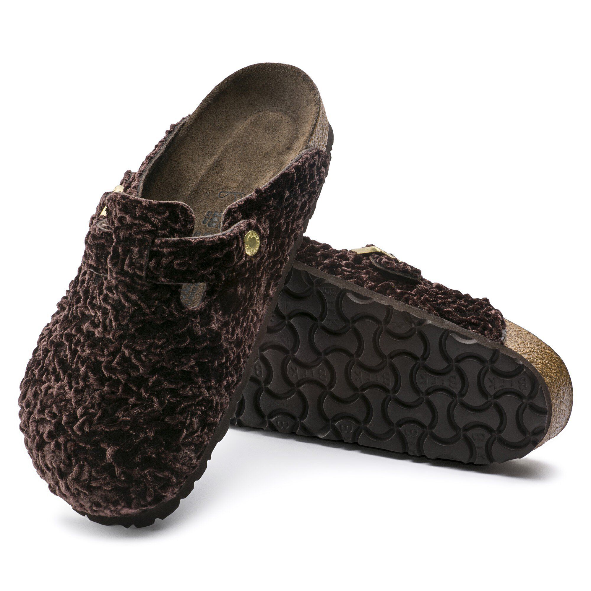   with outer sole details