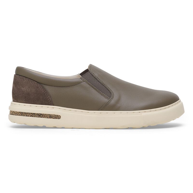 BIRKENSTOCK Oswego Mixed Leather Concrete Gray Soft Sole detail