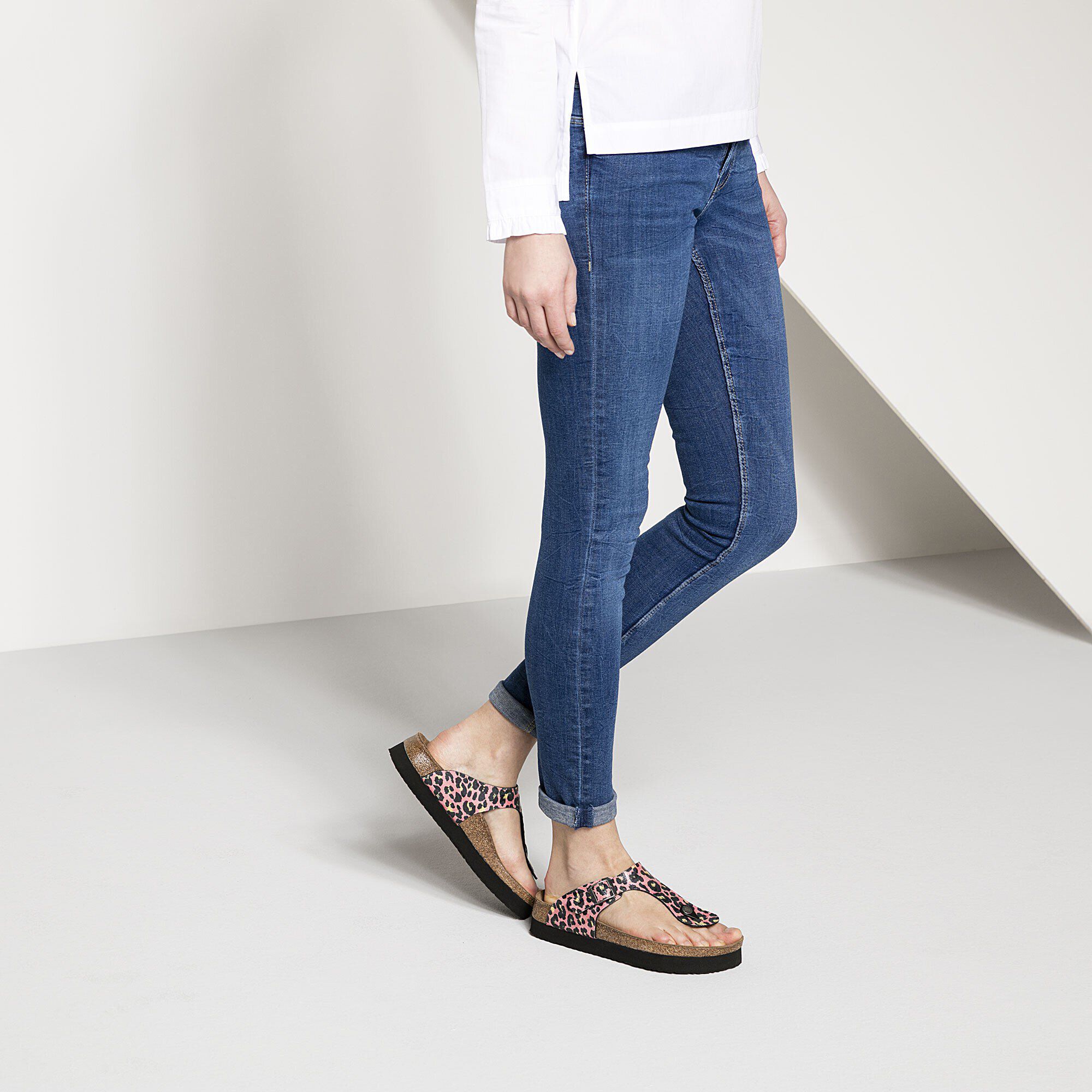 Gizeh Birko-Flor with a female model