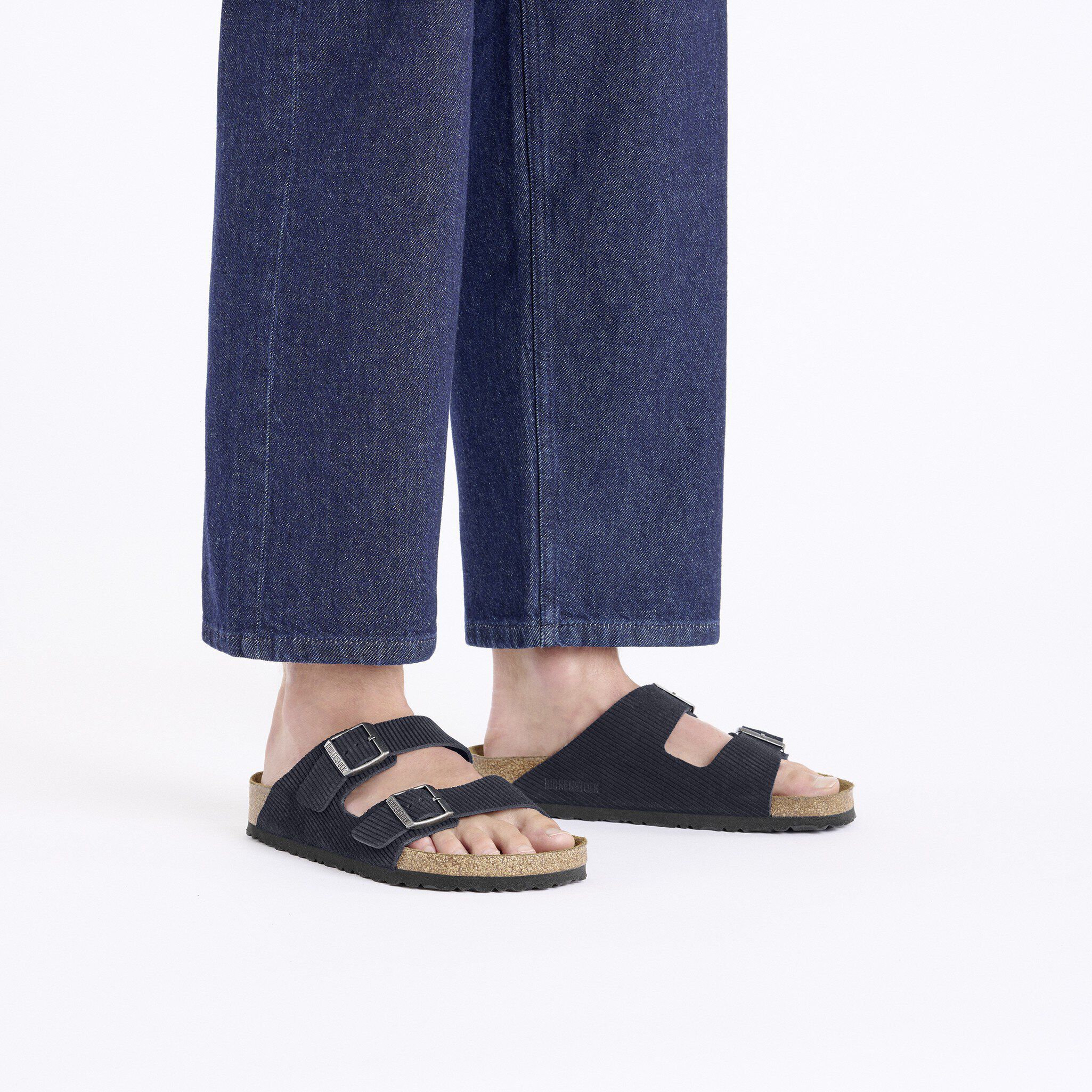 Arizona Suede Embossed