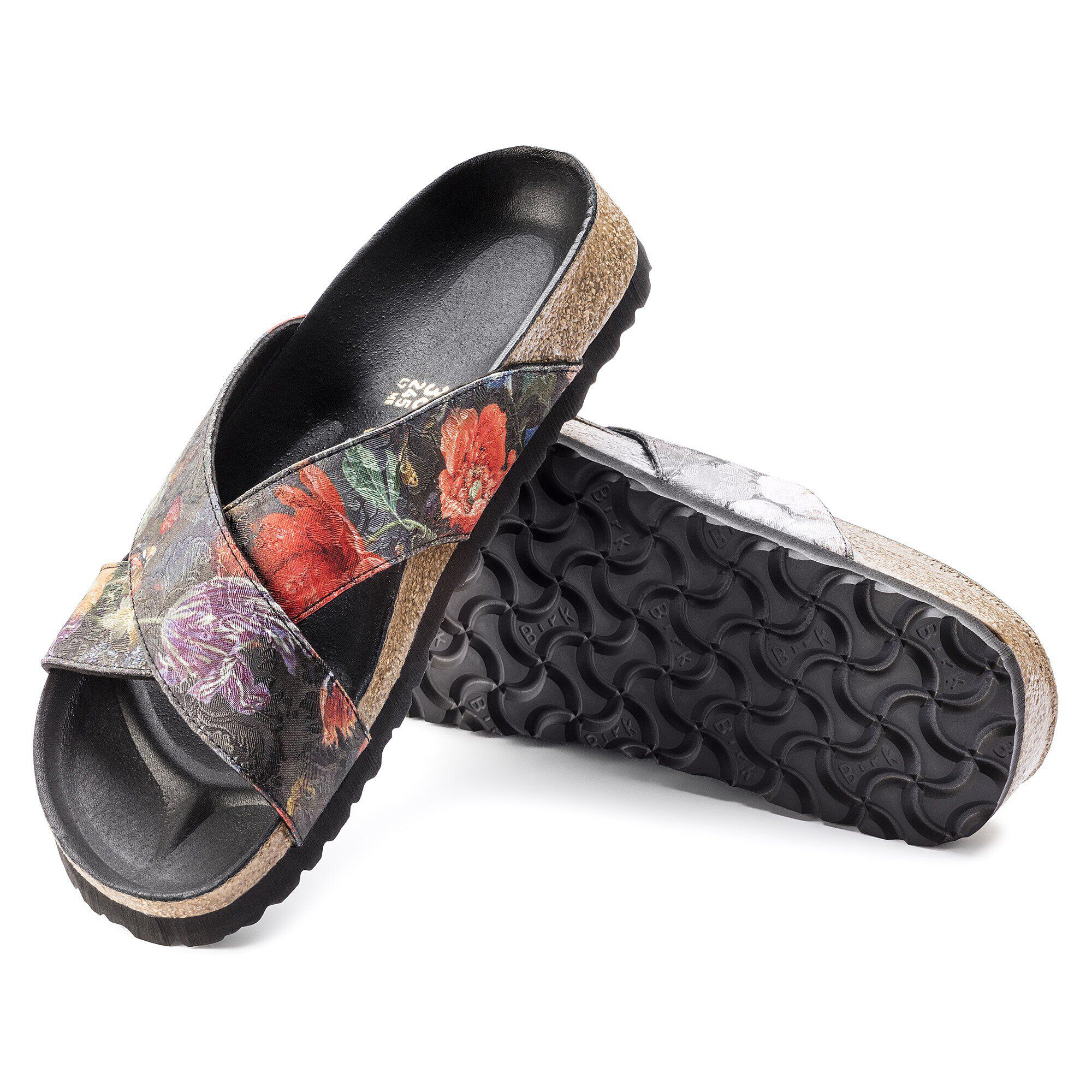   with outer sole details