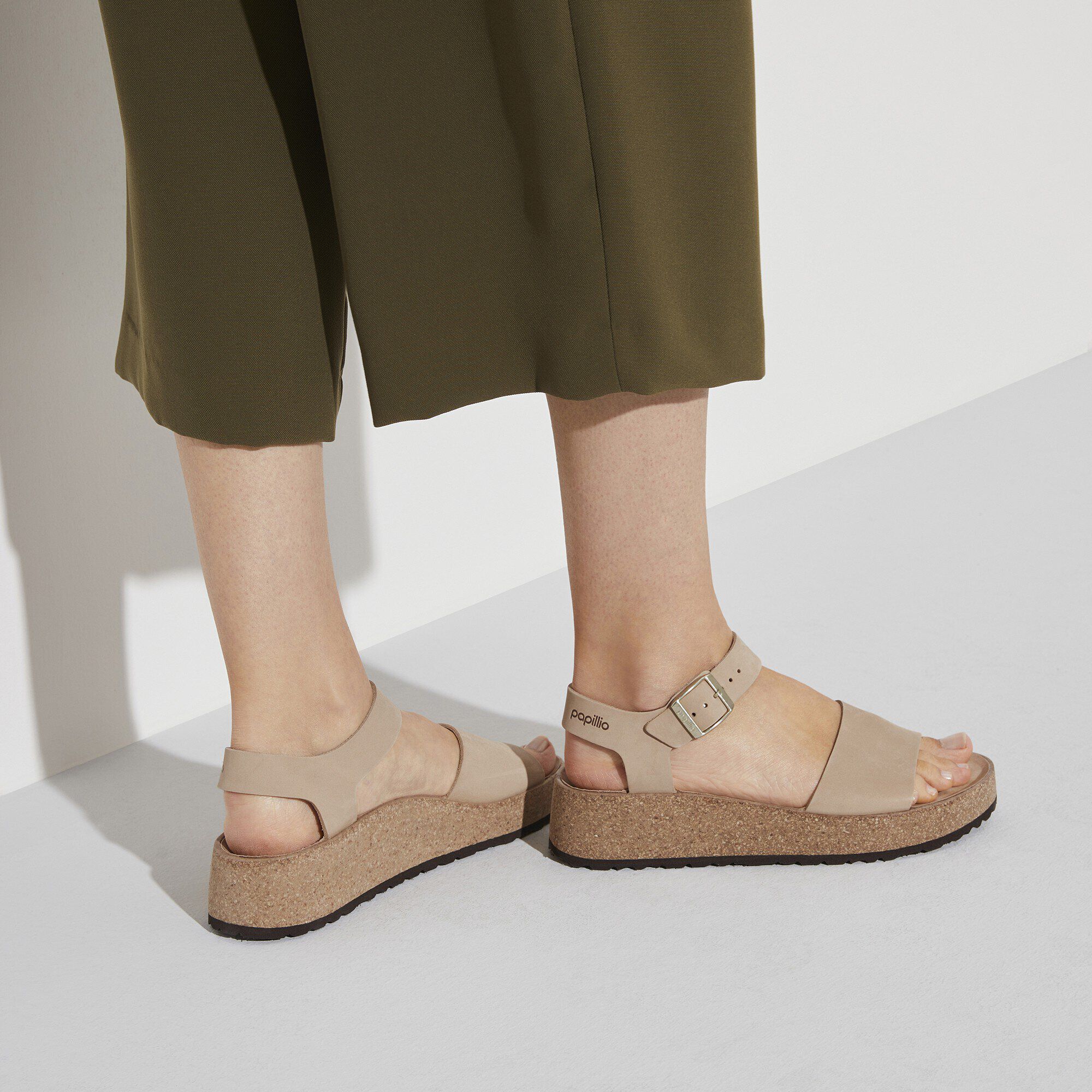 Glenda Nubuck Leather in Color Sandcastle | BIRKENSTOCK US Glenda Nubuck Leather in Color Sandcastle | BIRKENSTOCK US