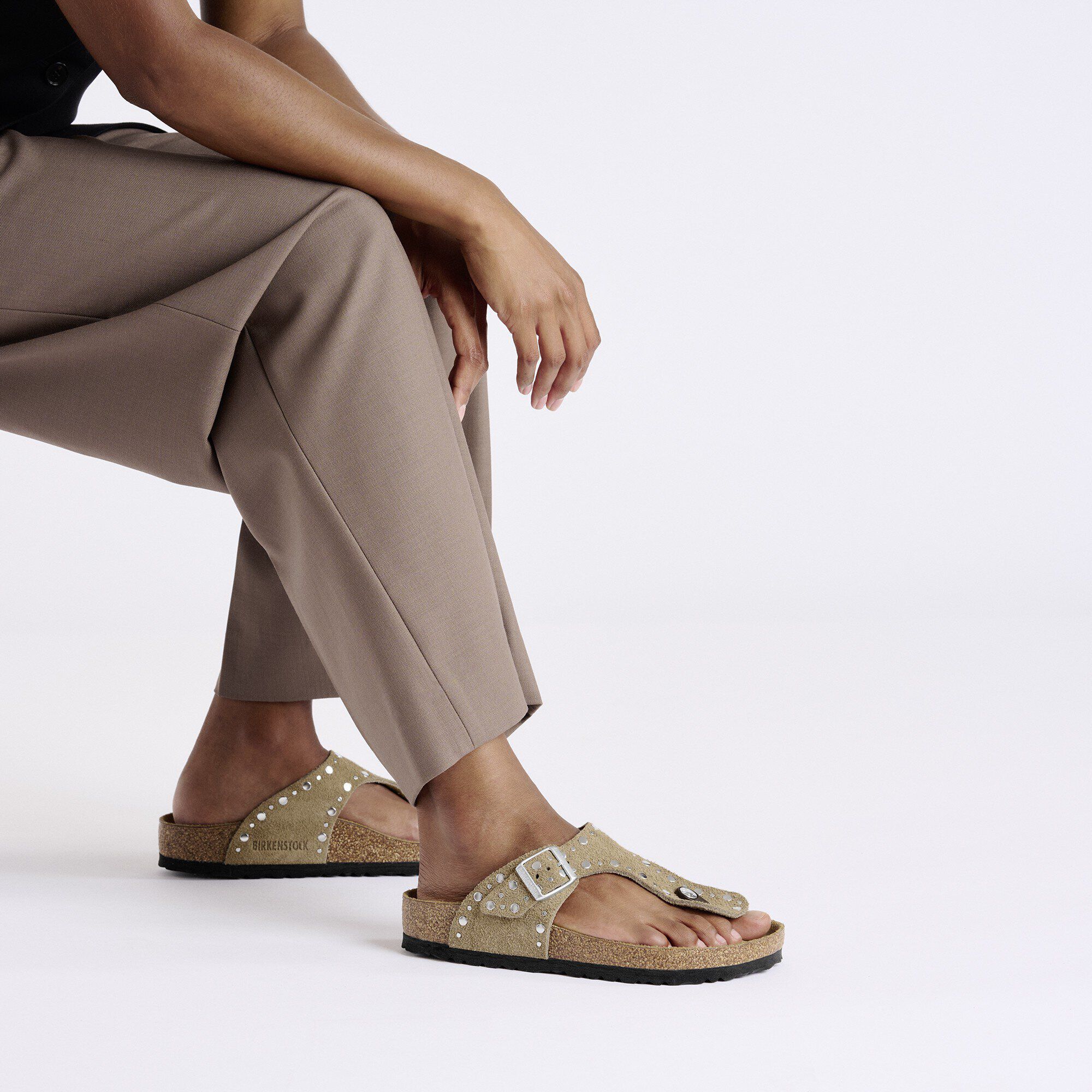 Gizeh Rivets Suede Leather