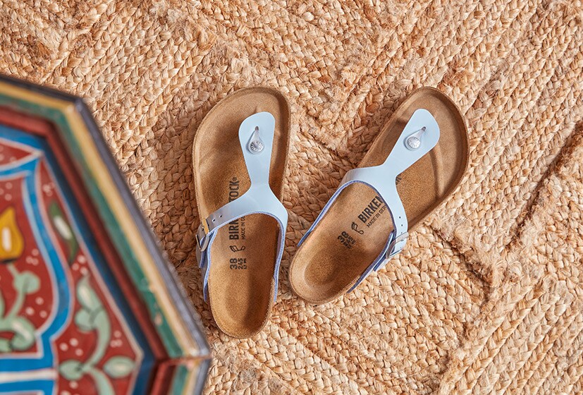 birkenstock gizeh patent blue
