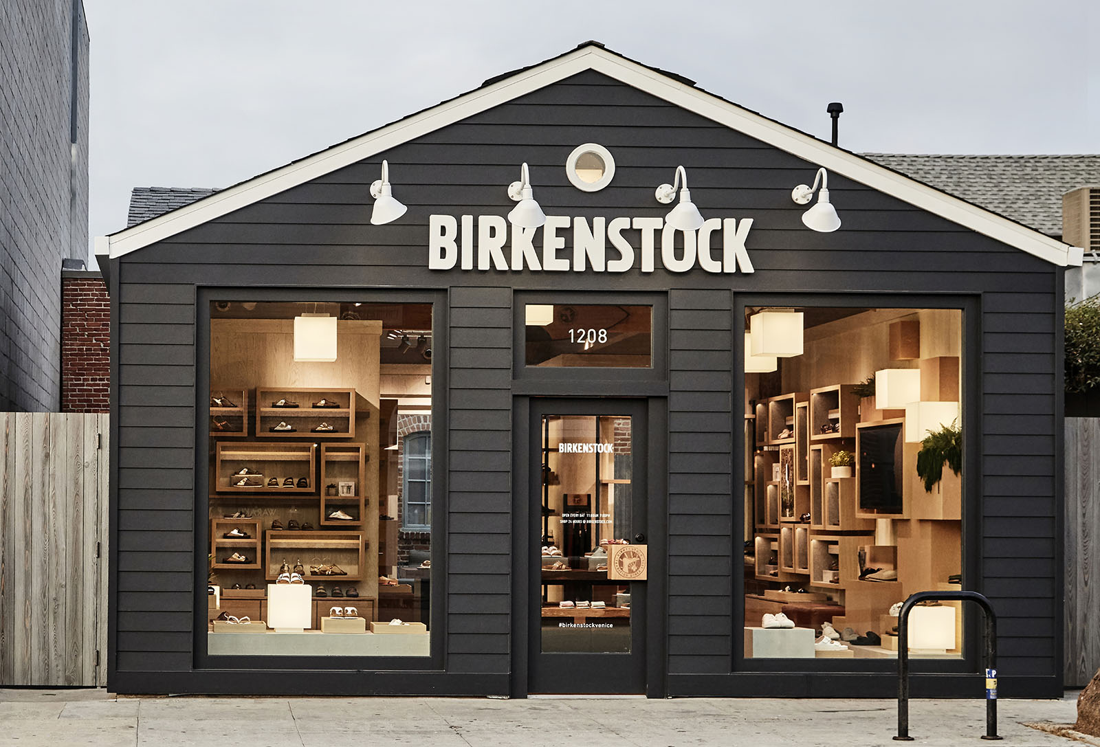 Stores that have birkenstocks on sale