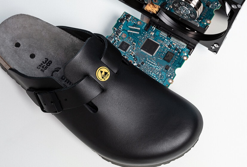 reef leopard print flip flops