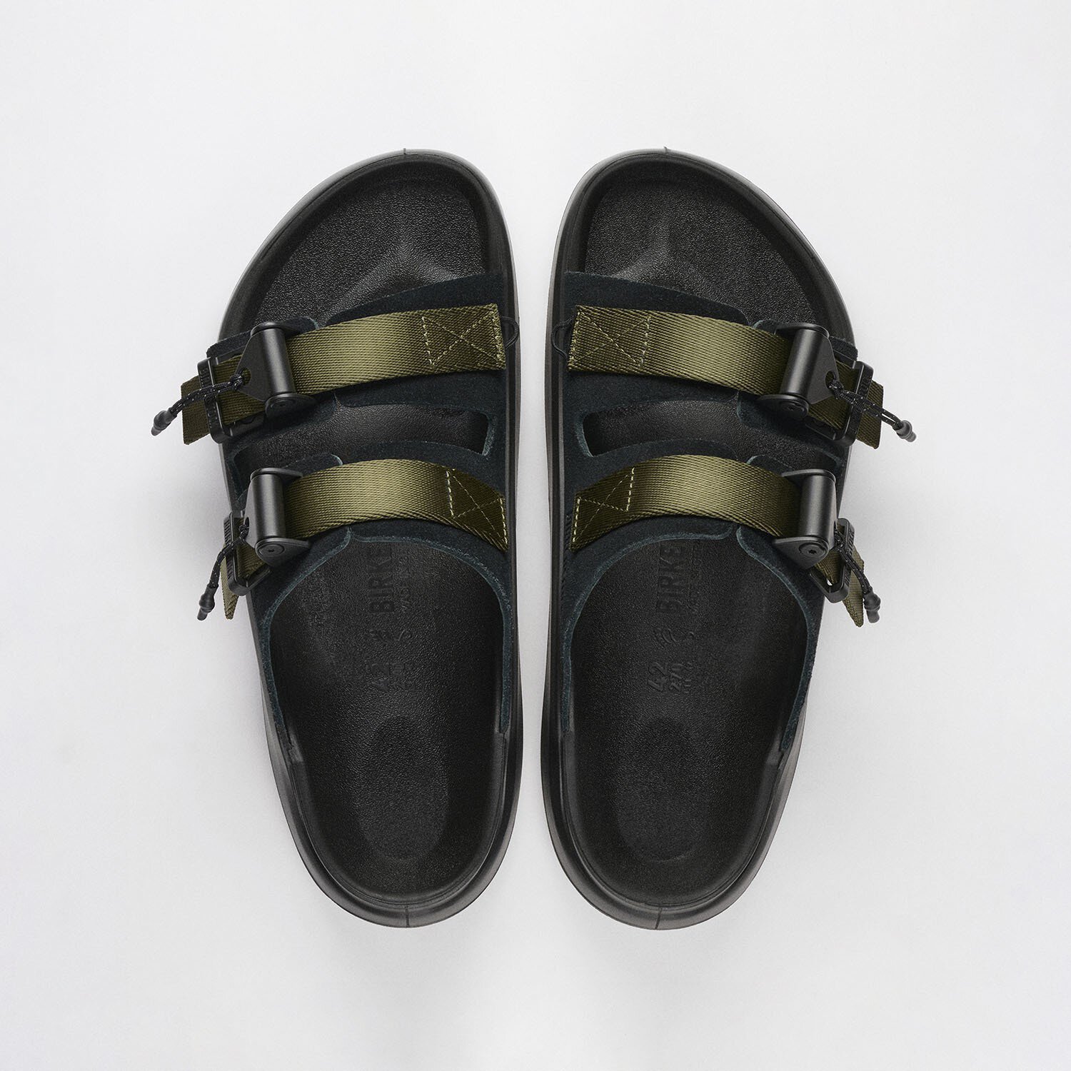 Mogami Terra Tech Nubuck Leather-Textile in Color Olive