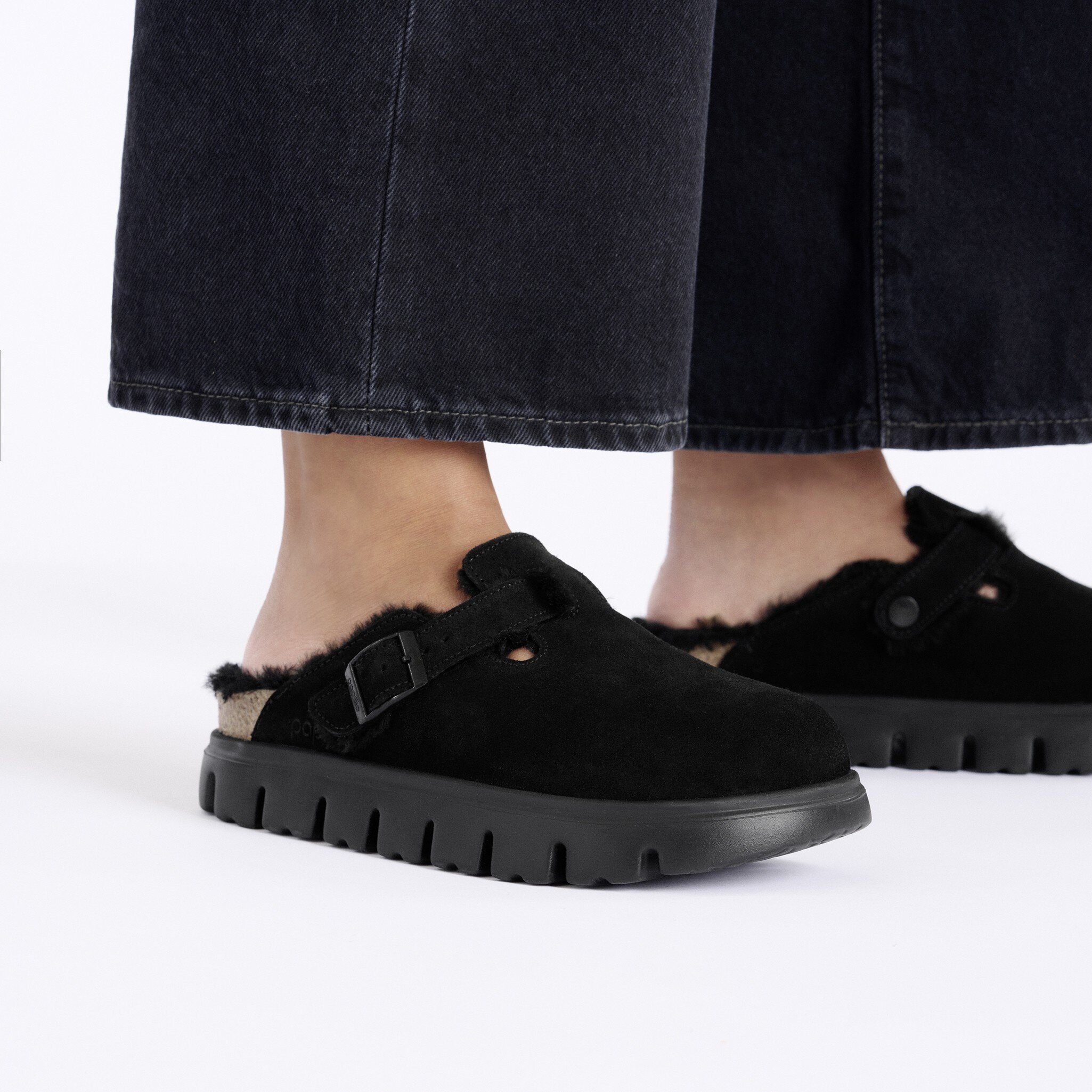 Сабо Birkenstock Boston Chunky Shearling Suede Leather, цвет: Чёрный — фото 6