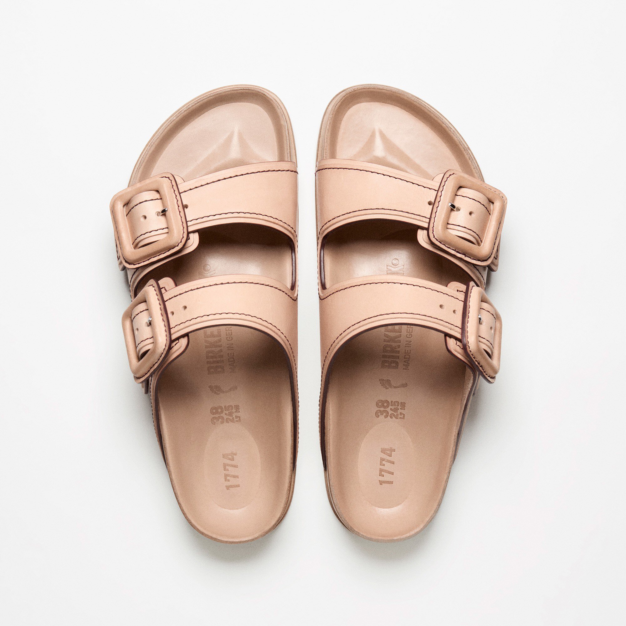 1774 Limited Edition Arizona Leather in Color Raw Beige