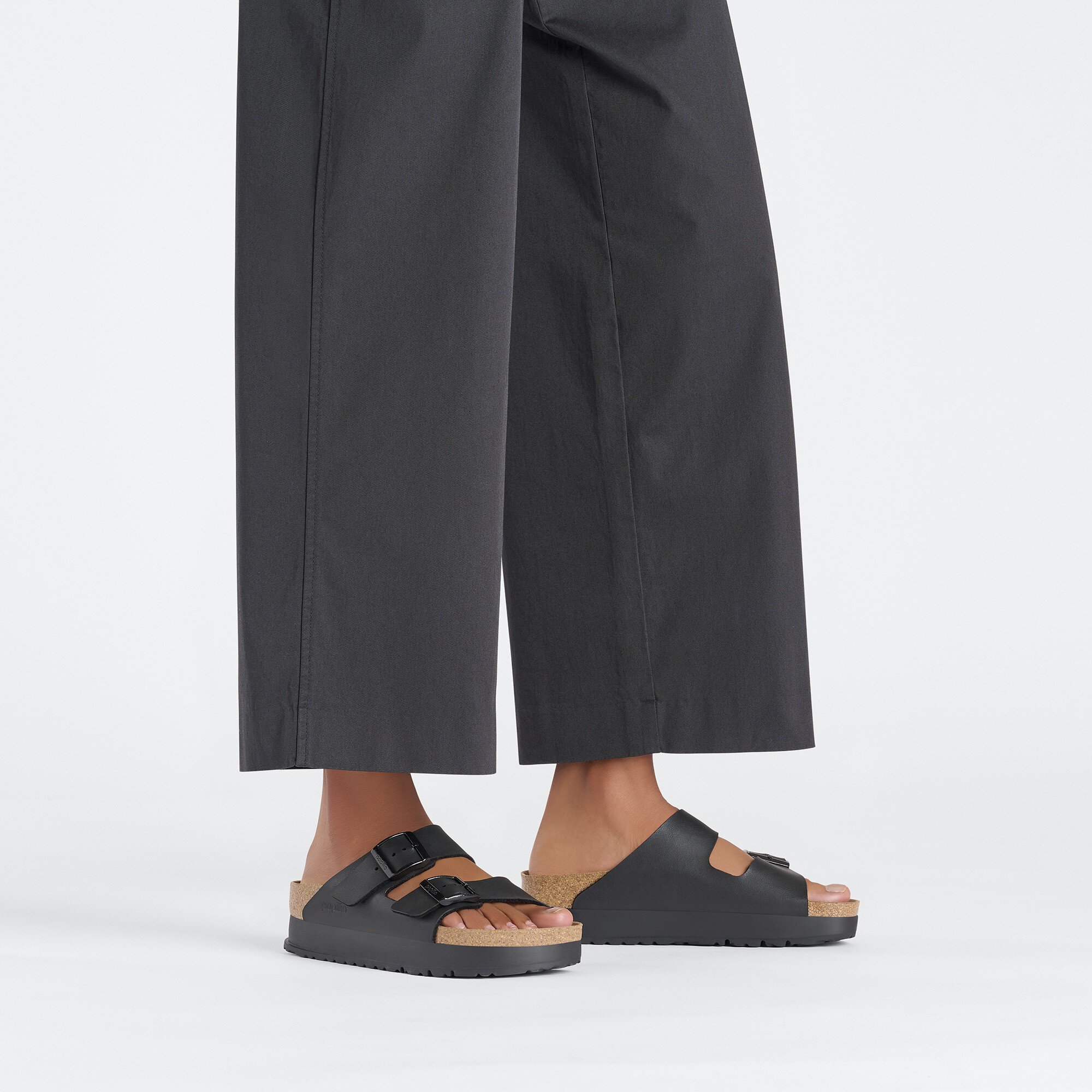 Женские сандалии Birkenstock Arizona Flex Platform Birko-Flor, цвет: Чёрный — фото 6