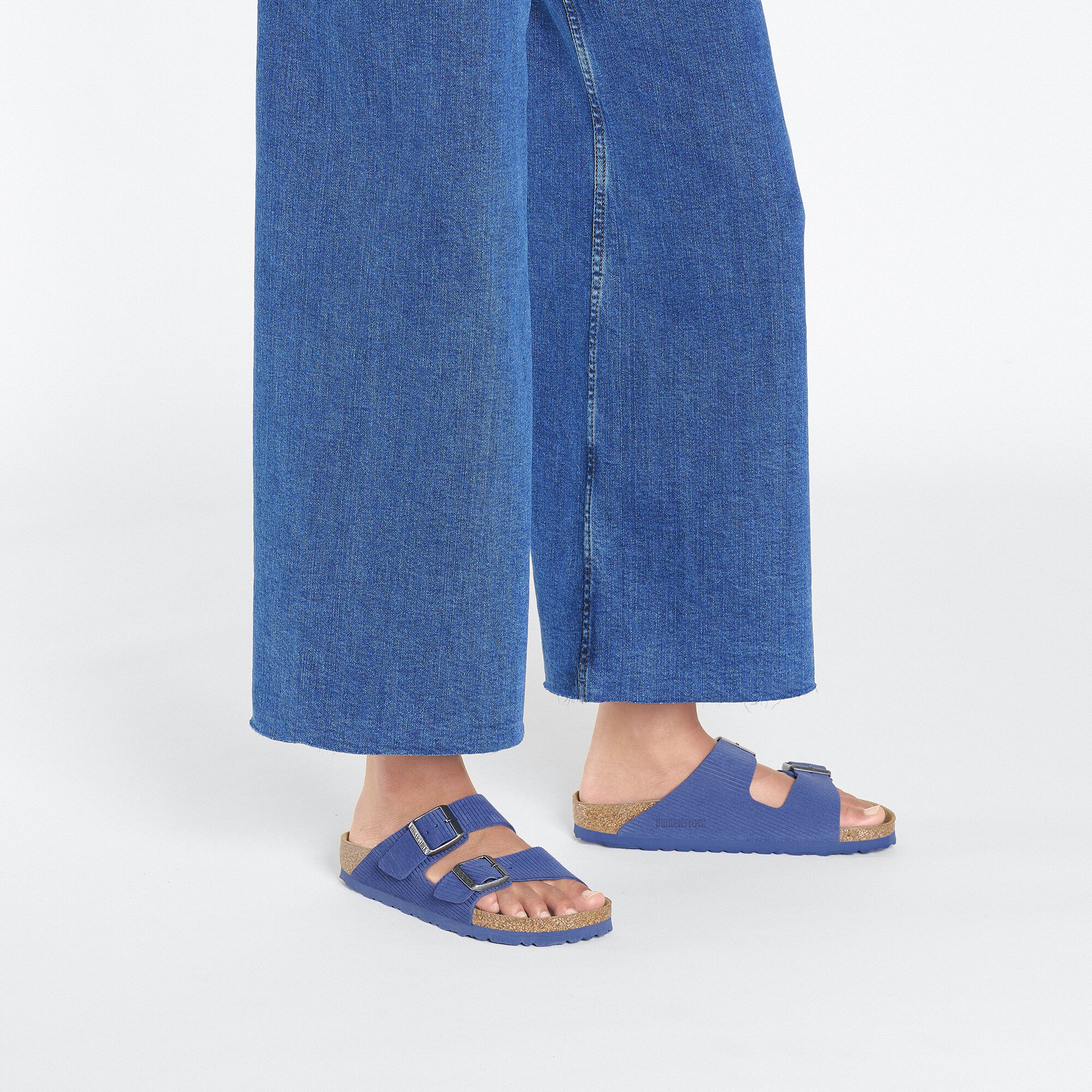 Arizona Suede Embossed