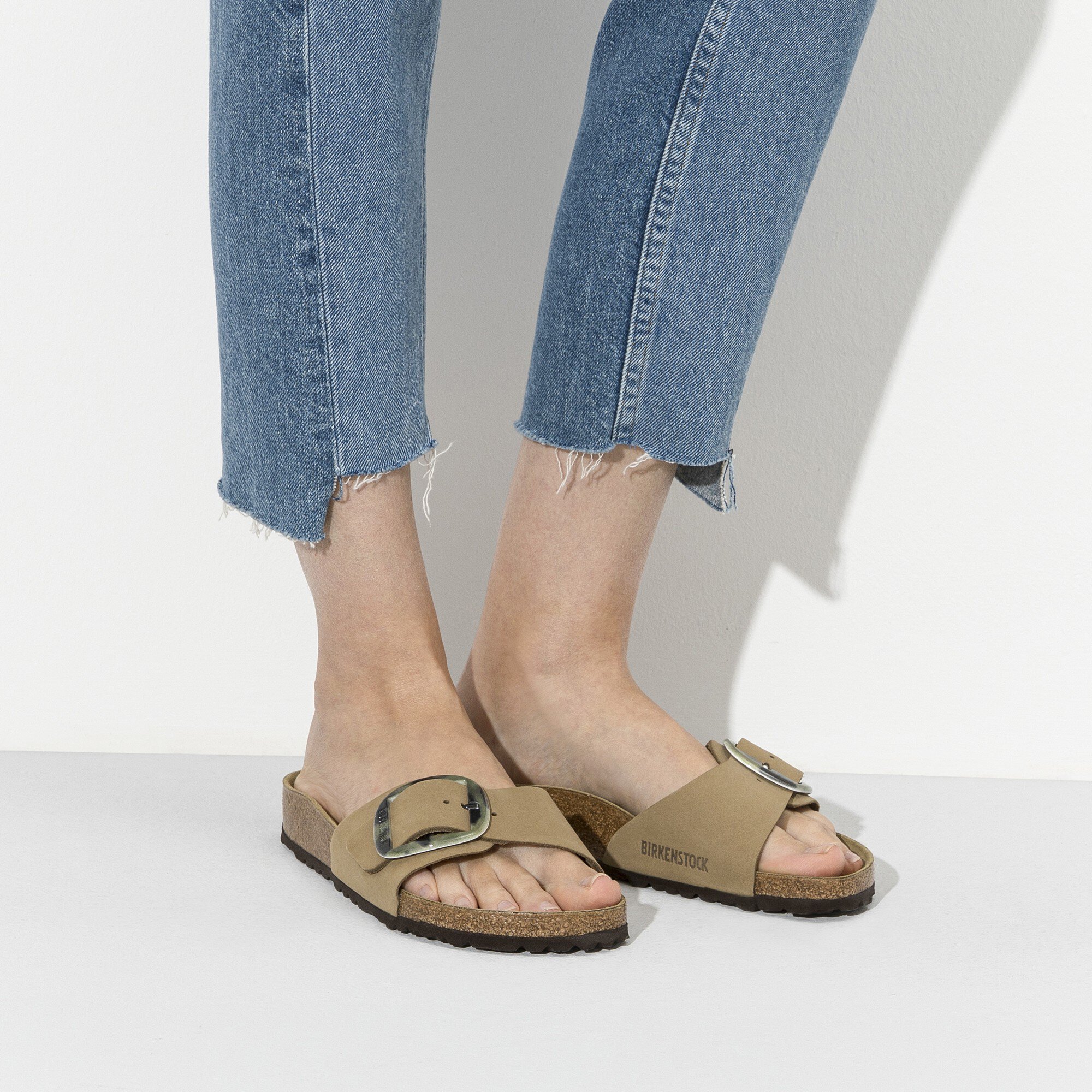 Madrid Big Buckle Nubuck Leather マッドグリーン
