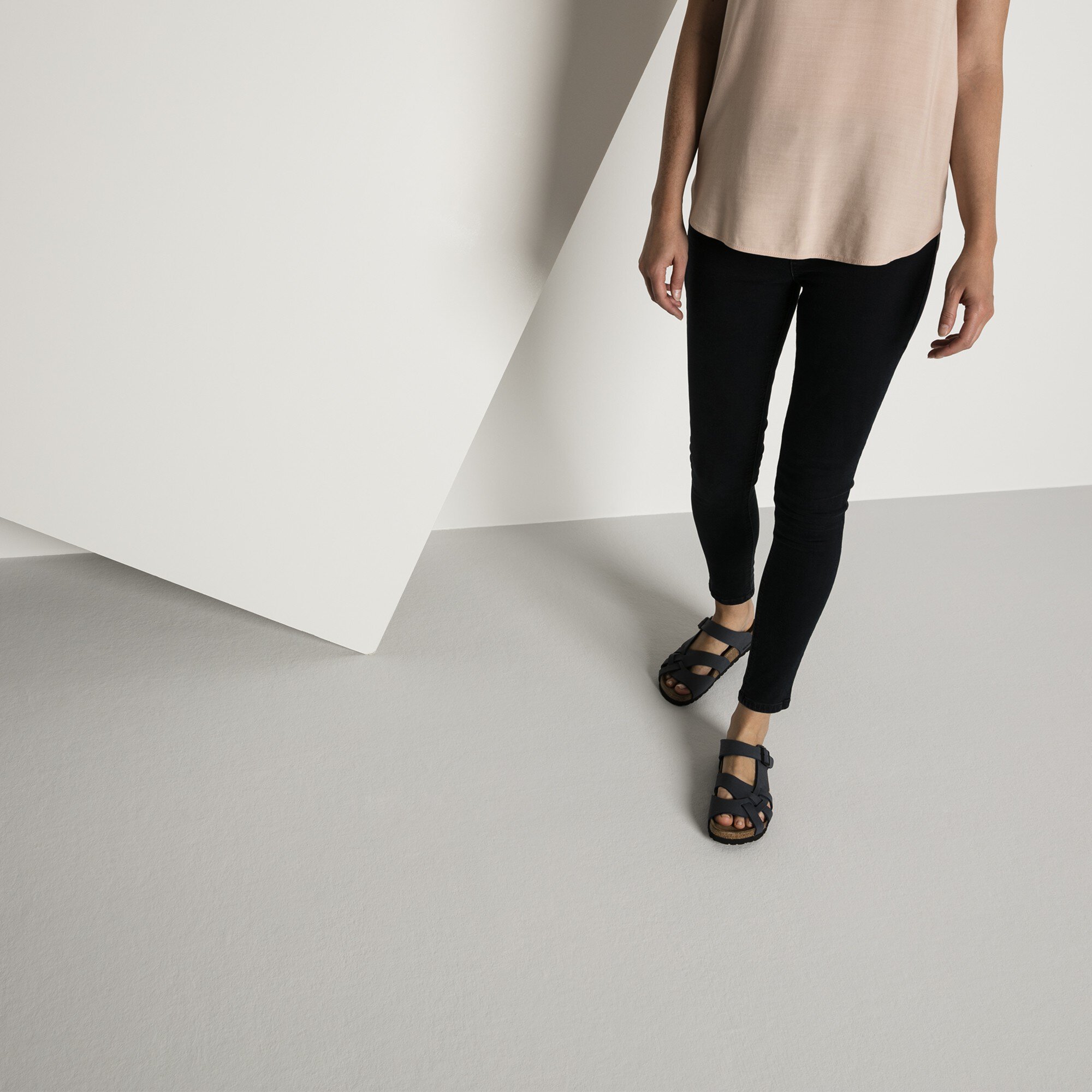 birkenstock women's pisa sandal