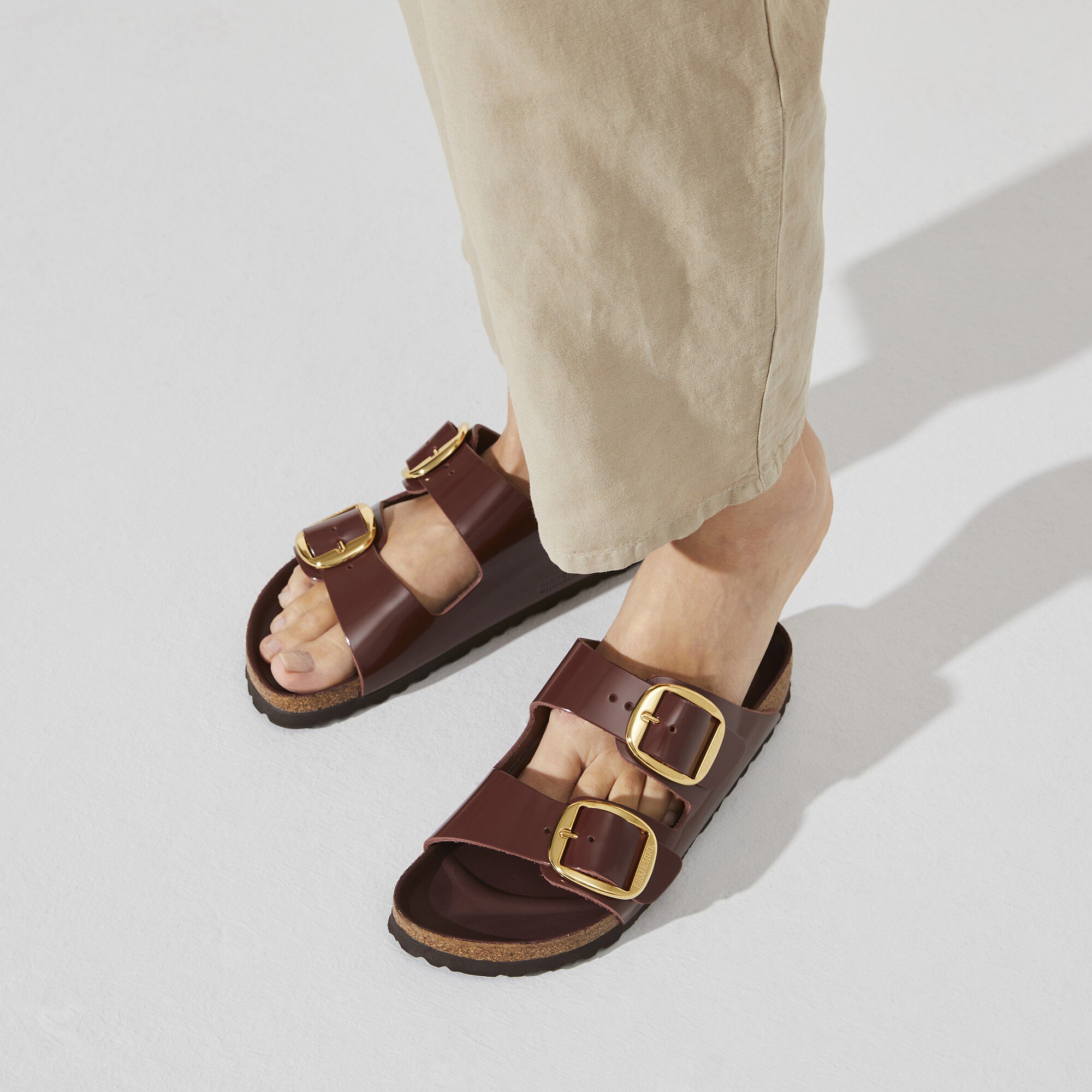 Arizona Big Buckle Natural Leather High Shine | BIRKENSTOCK