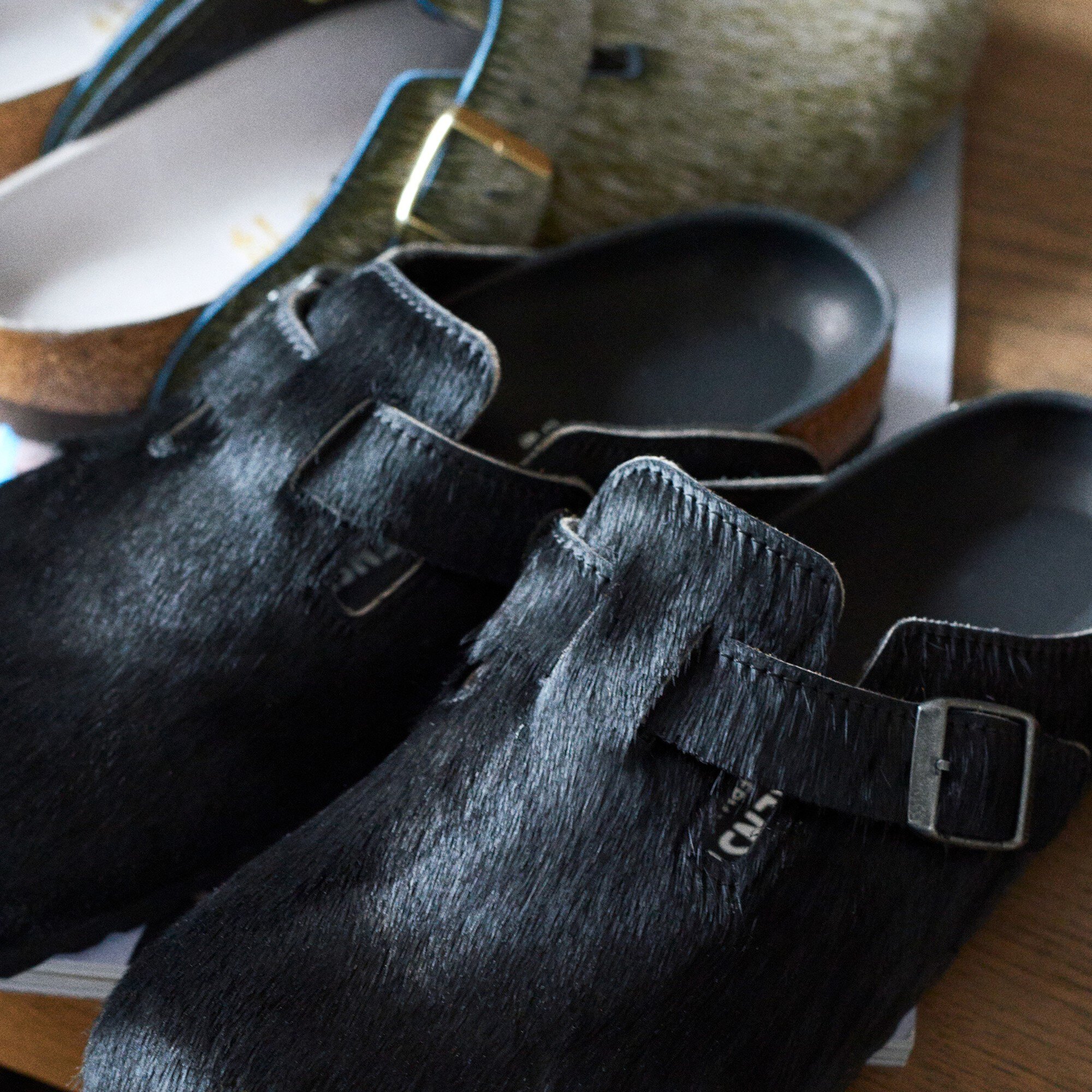 birkenstock boston fur black