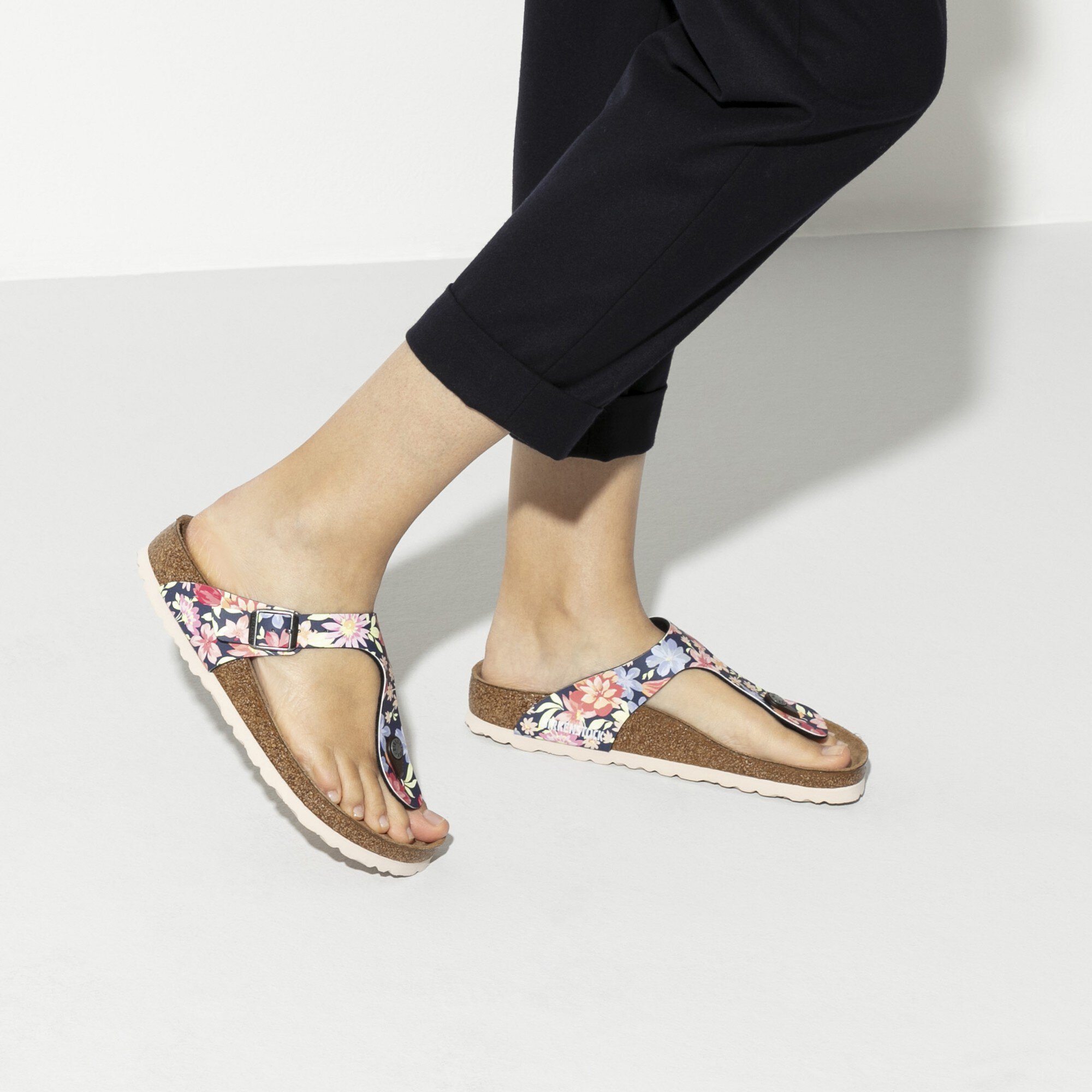 Birkenstock gizeh supernatural flowers navy clearance
