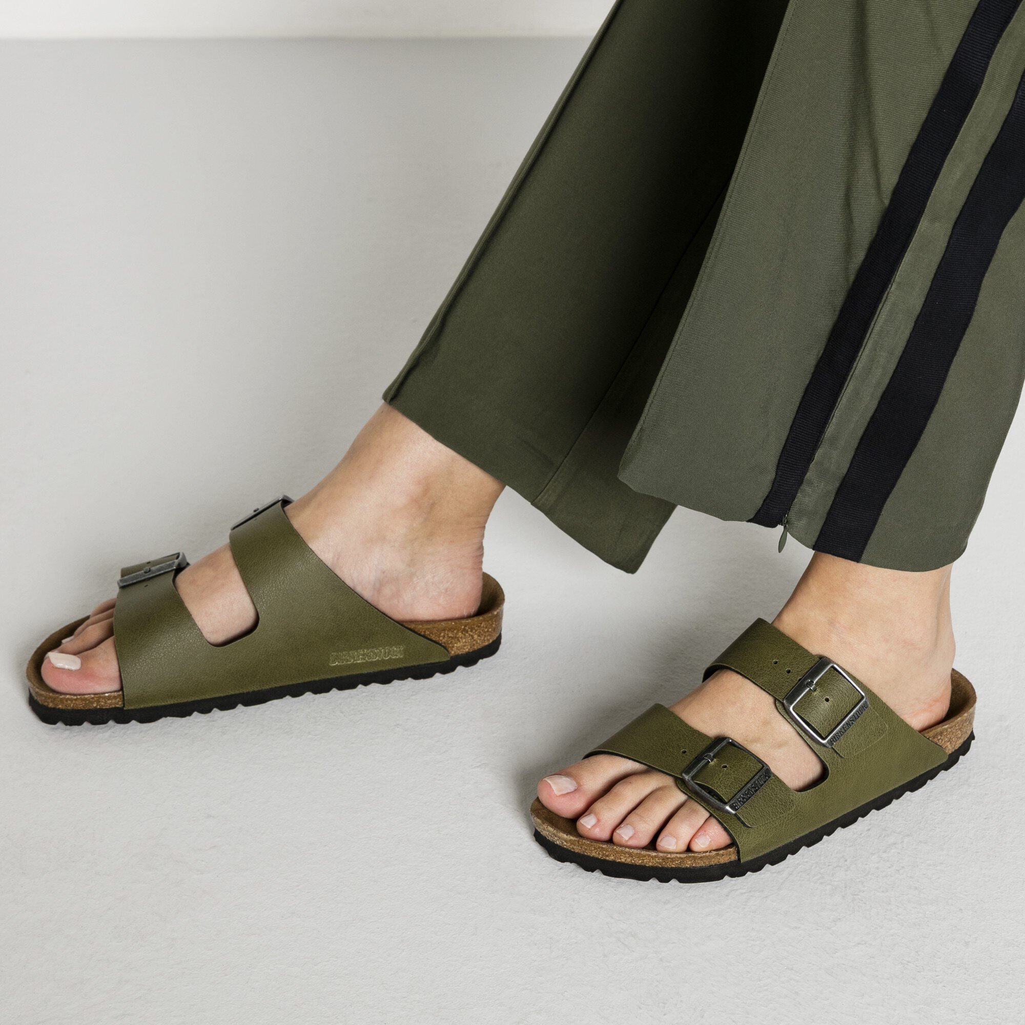 birkenstock arizona vegan olive