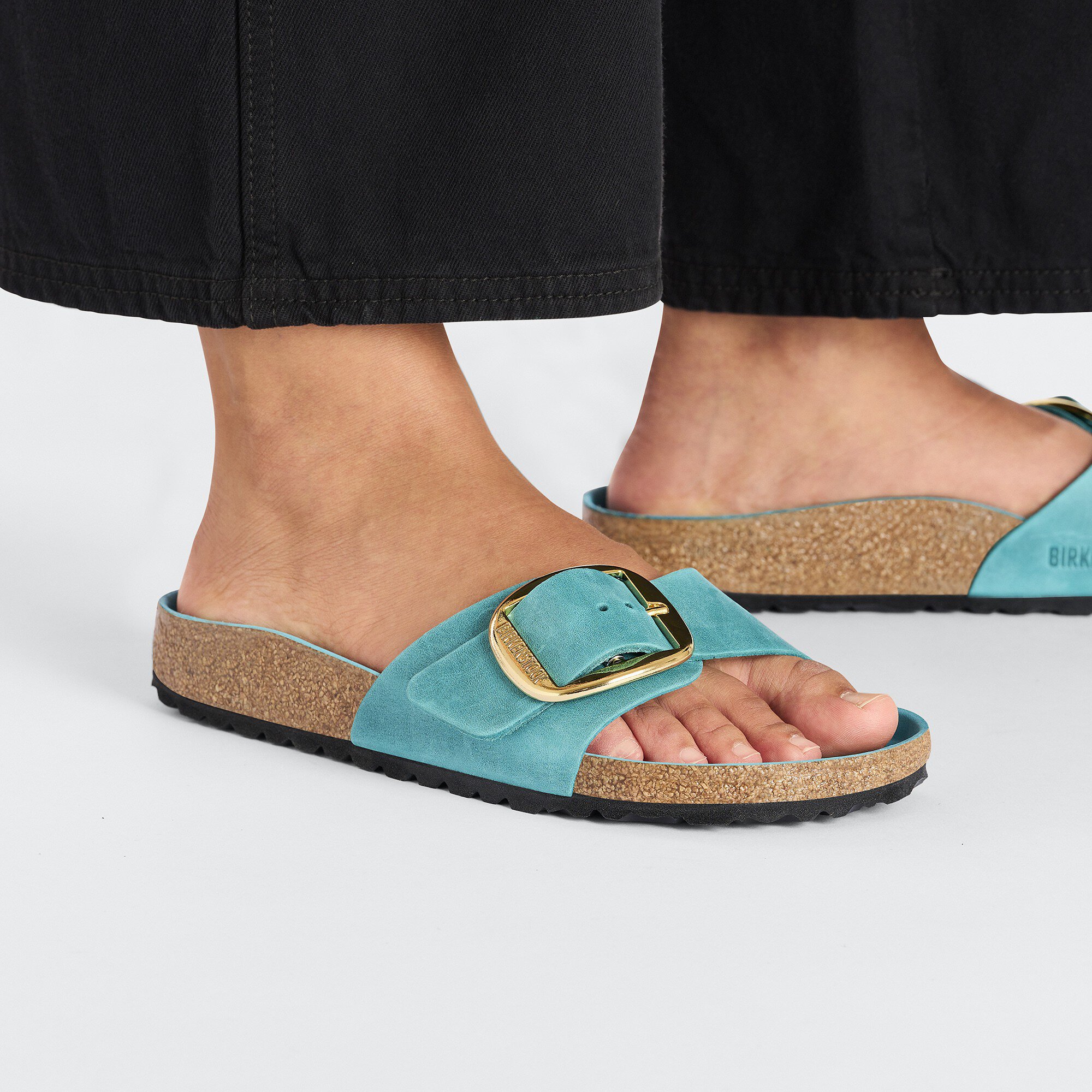 Madrid Big Buckle Natural Leather Oiled Biscay Bay | BIRKENSTOCK