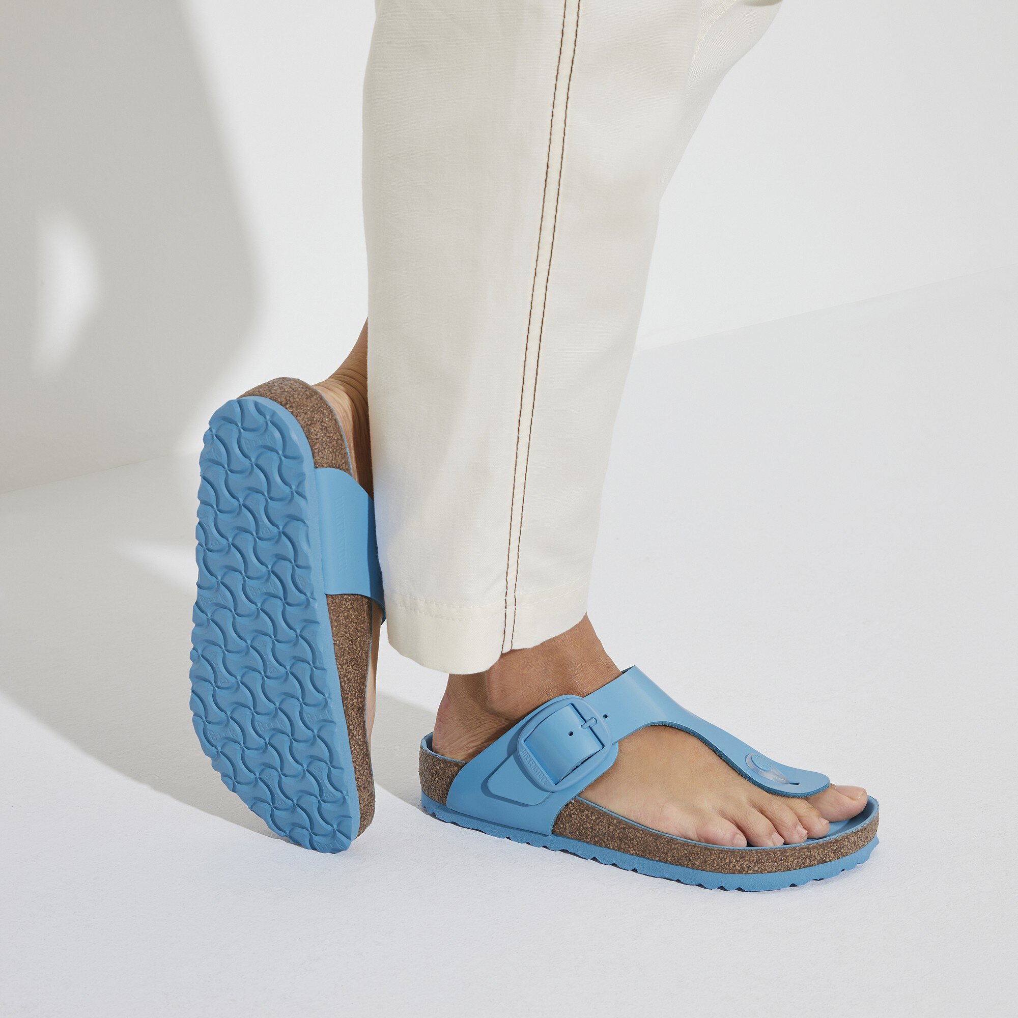 Gizeh Big Buckle Natural Leather Patent High Shine Sky Blue BIRKENSTOCK