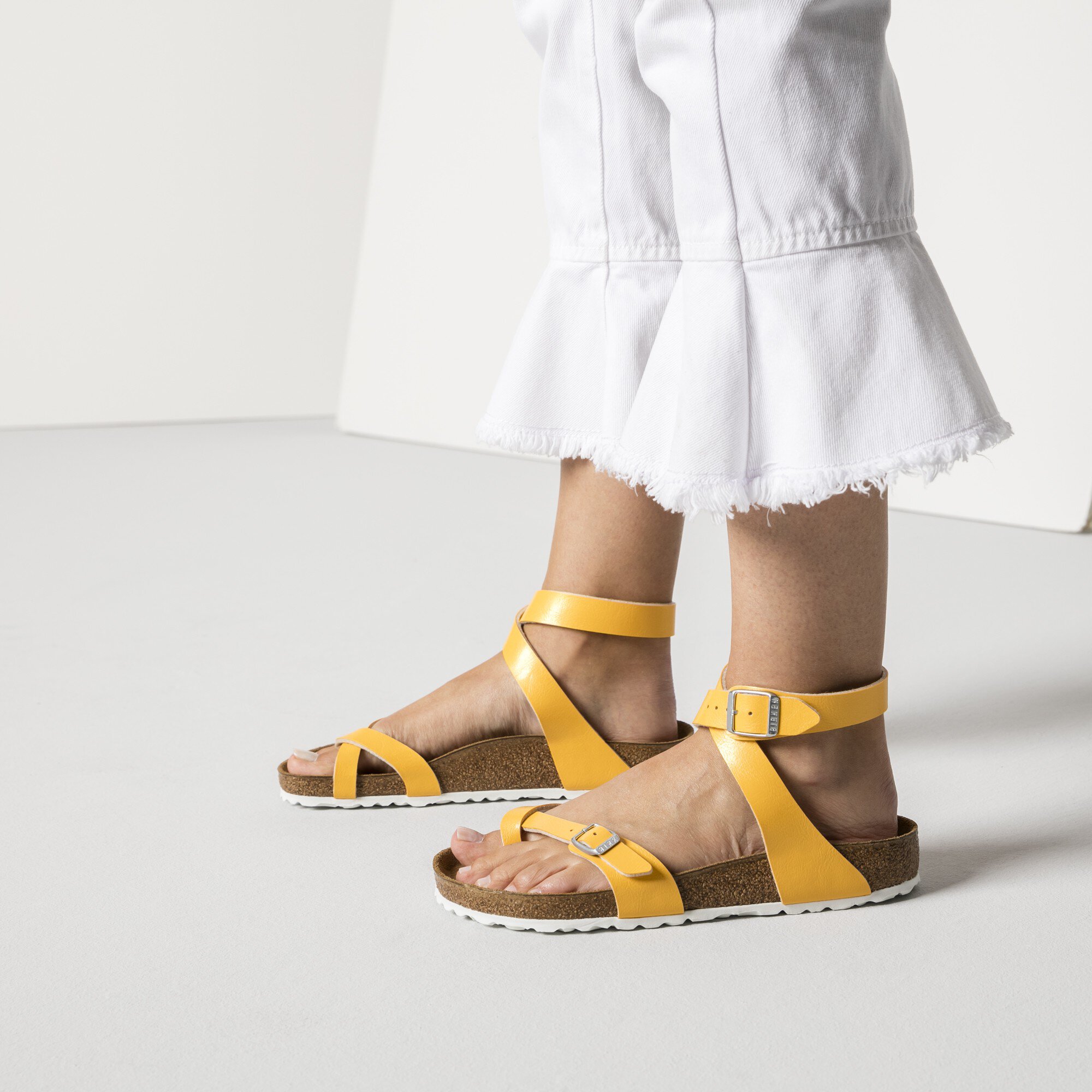 mia addison sandal