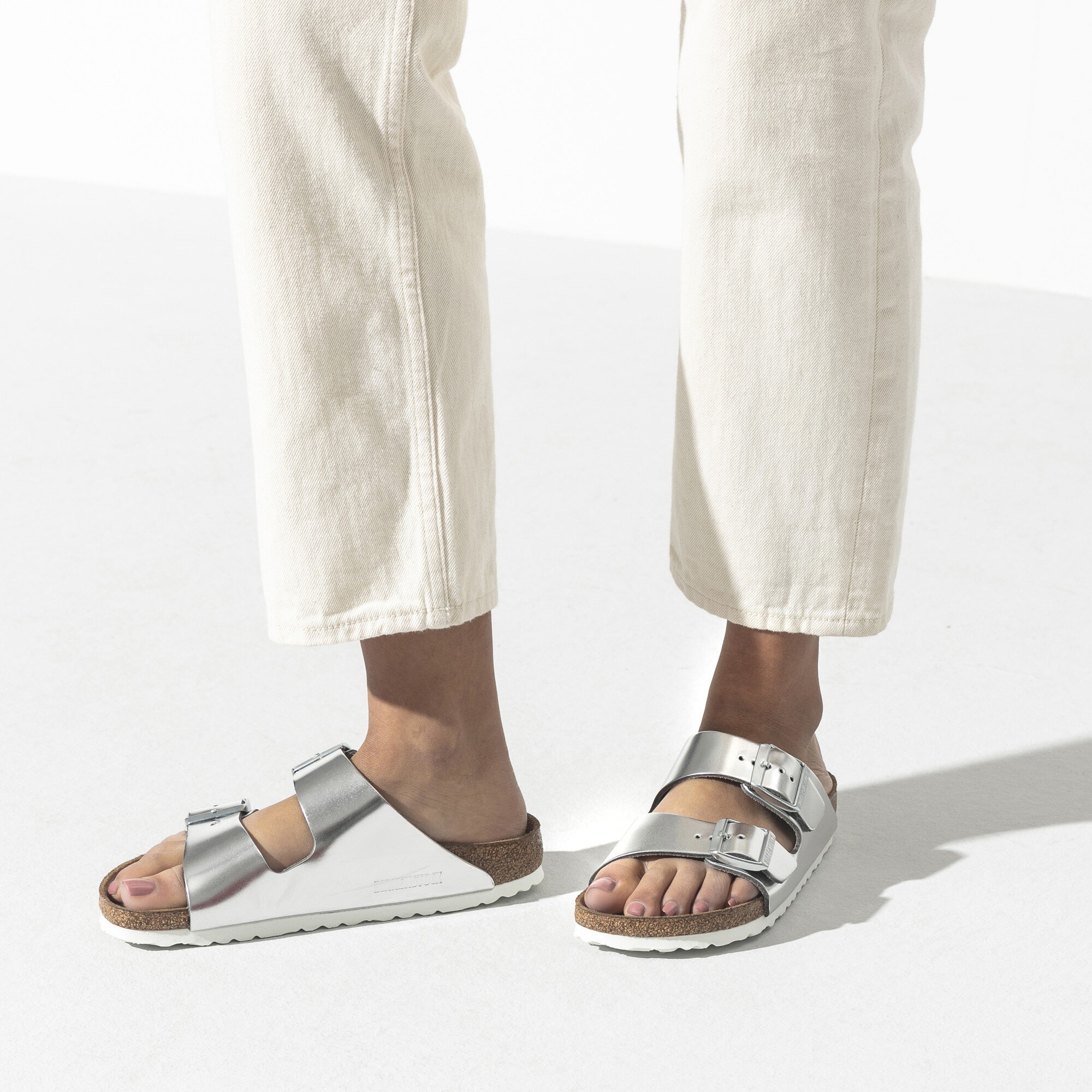 Verenigde Staten van Amerika Raad Continu Arizona Soft Footbed Leather Metallic Silver | BIRKENSTOCK