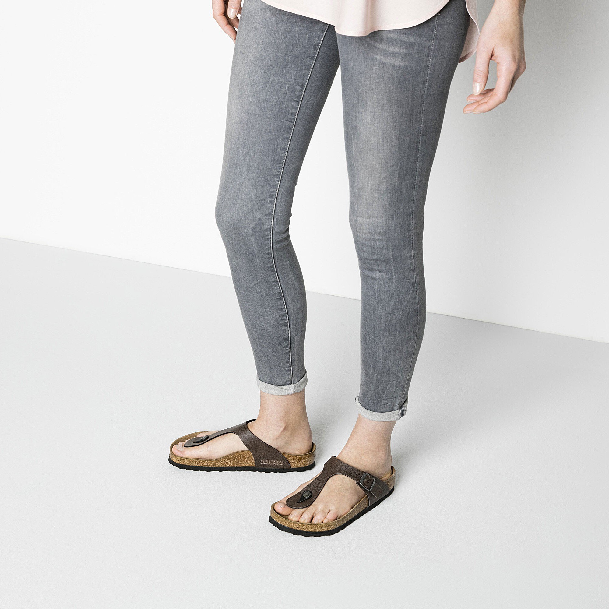 Gizeh Birko-Flor Pull Up Brown | BIRKENSTOCK