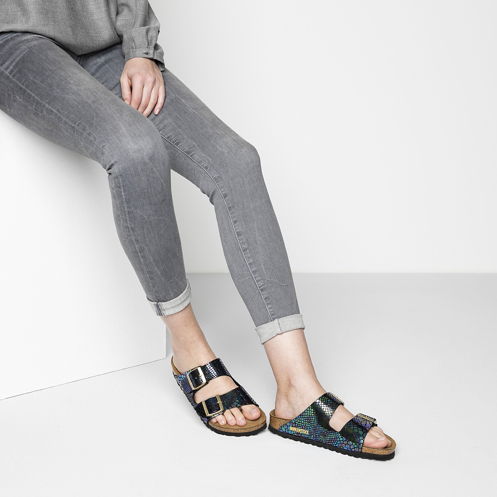 birkenstock arizona snakeskin black