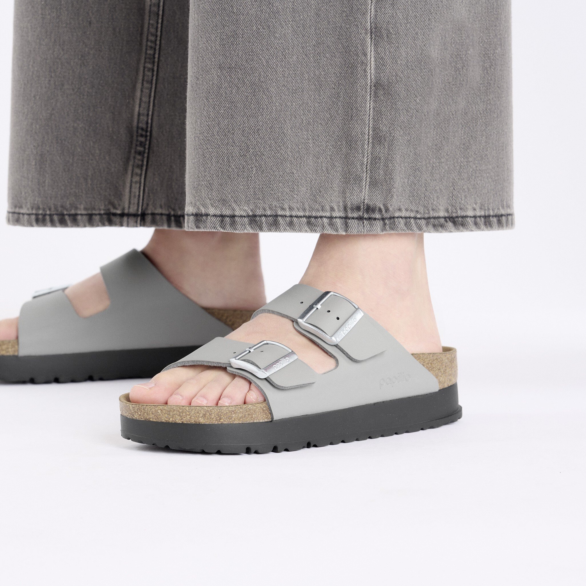 Arizona Flex Platform Leather Mineral Gray | BIRKENSTOCK