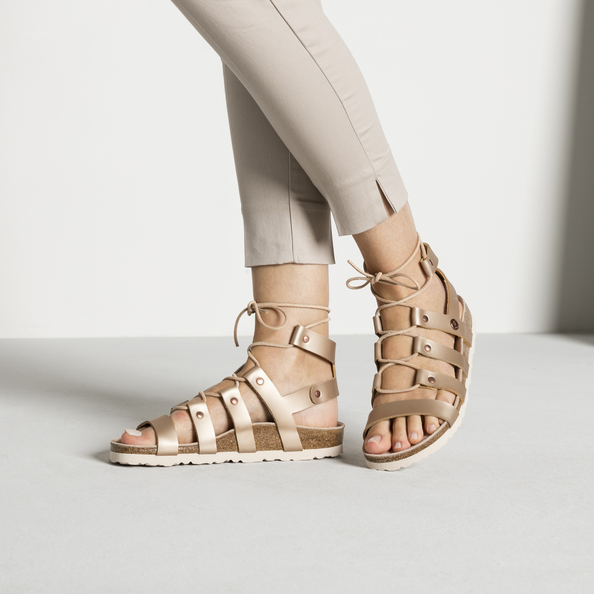 tirsdag Identificere Rige Cleo Natural Leather Frosted Metallic Rose | BIRKENSTOCK
