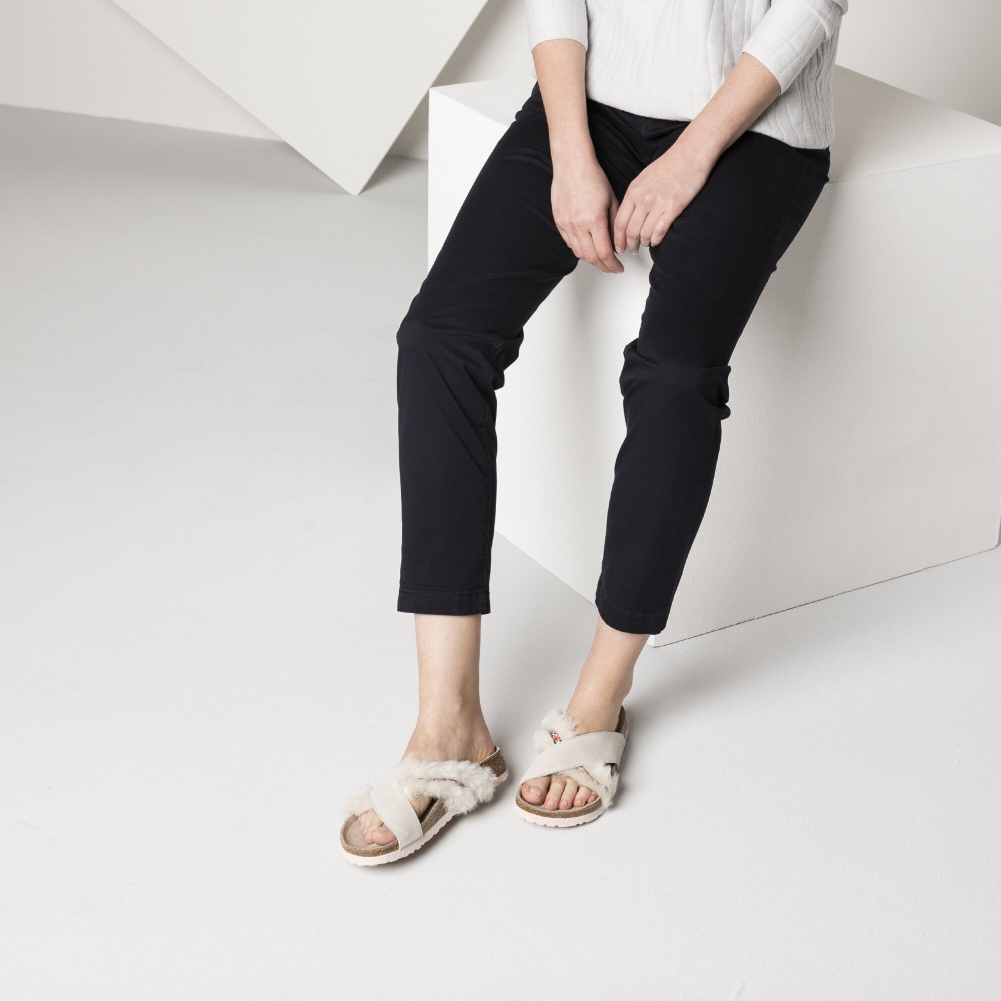 teva flip flops womens