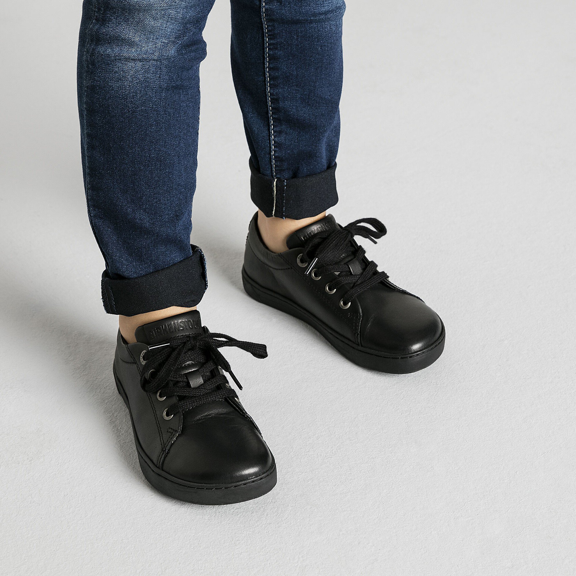 Arran Natural Leather Black | shop 