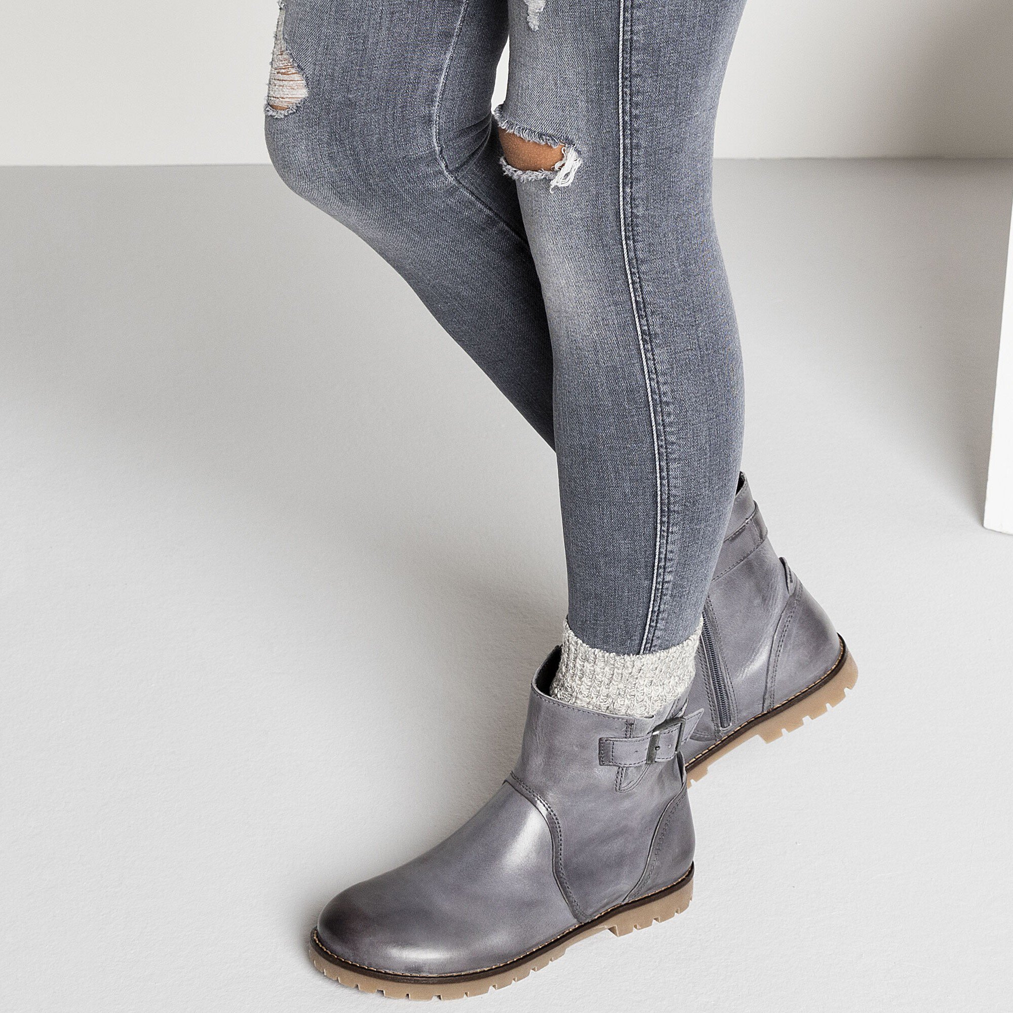 birkenstock stowe boots