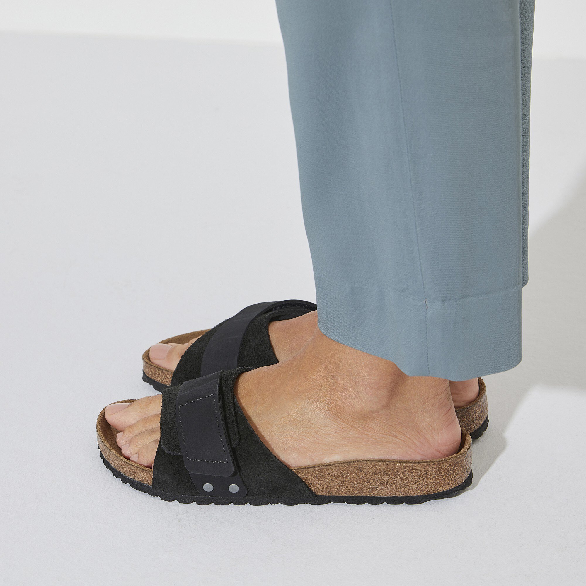 Oita Suede Leather Black | BIRKENSTOCK