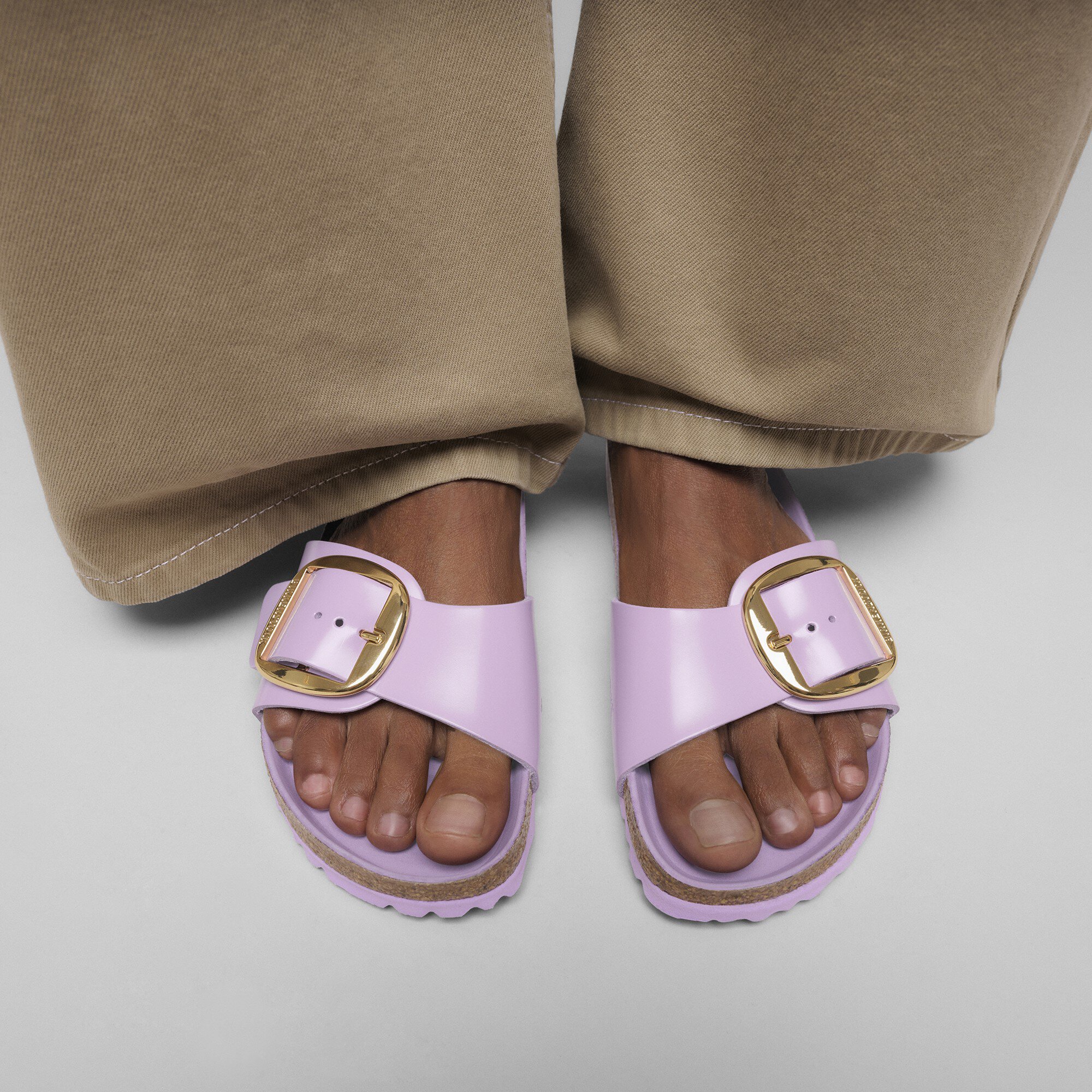 【新品】BIRKENSTOCK Madrid 26cm Madrid Big Buckle Natural Leather Patent High Shine Crocus