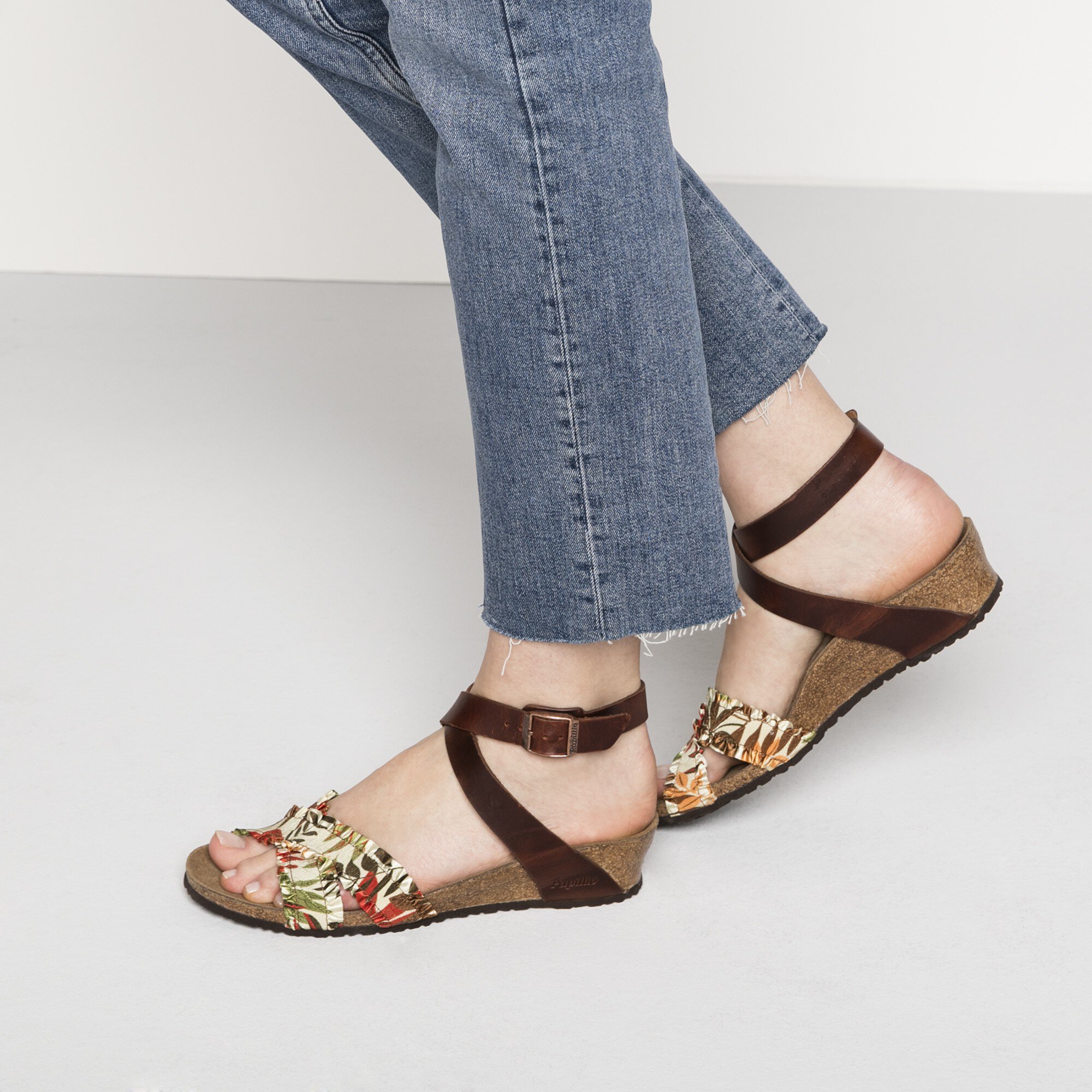 birkenstock lola wedge