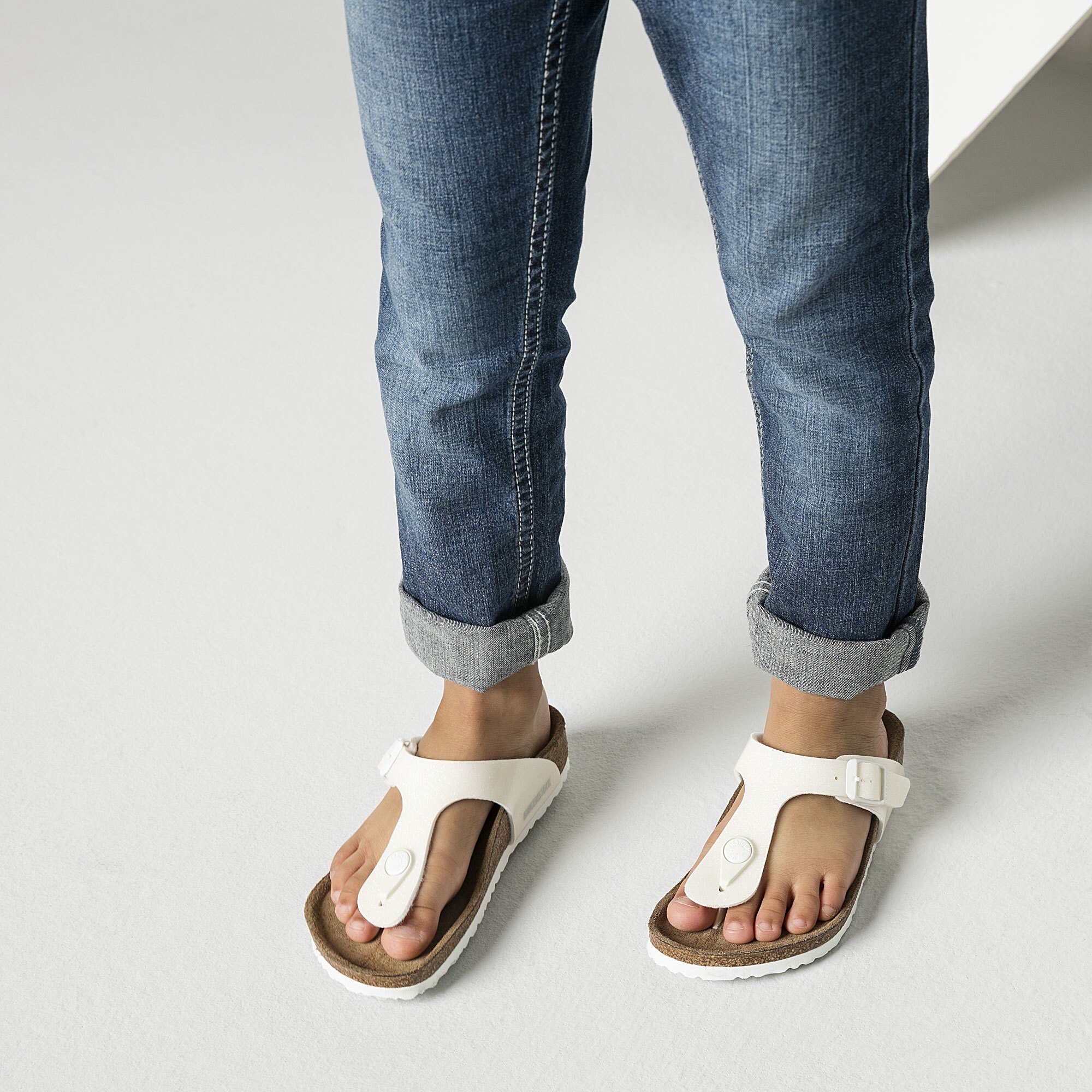 birkenstock gizeh white