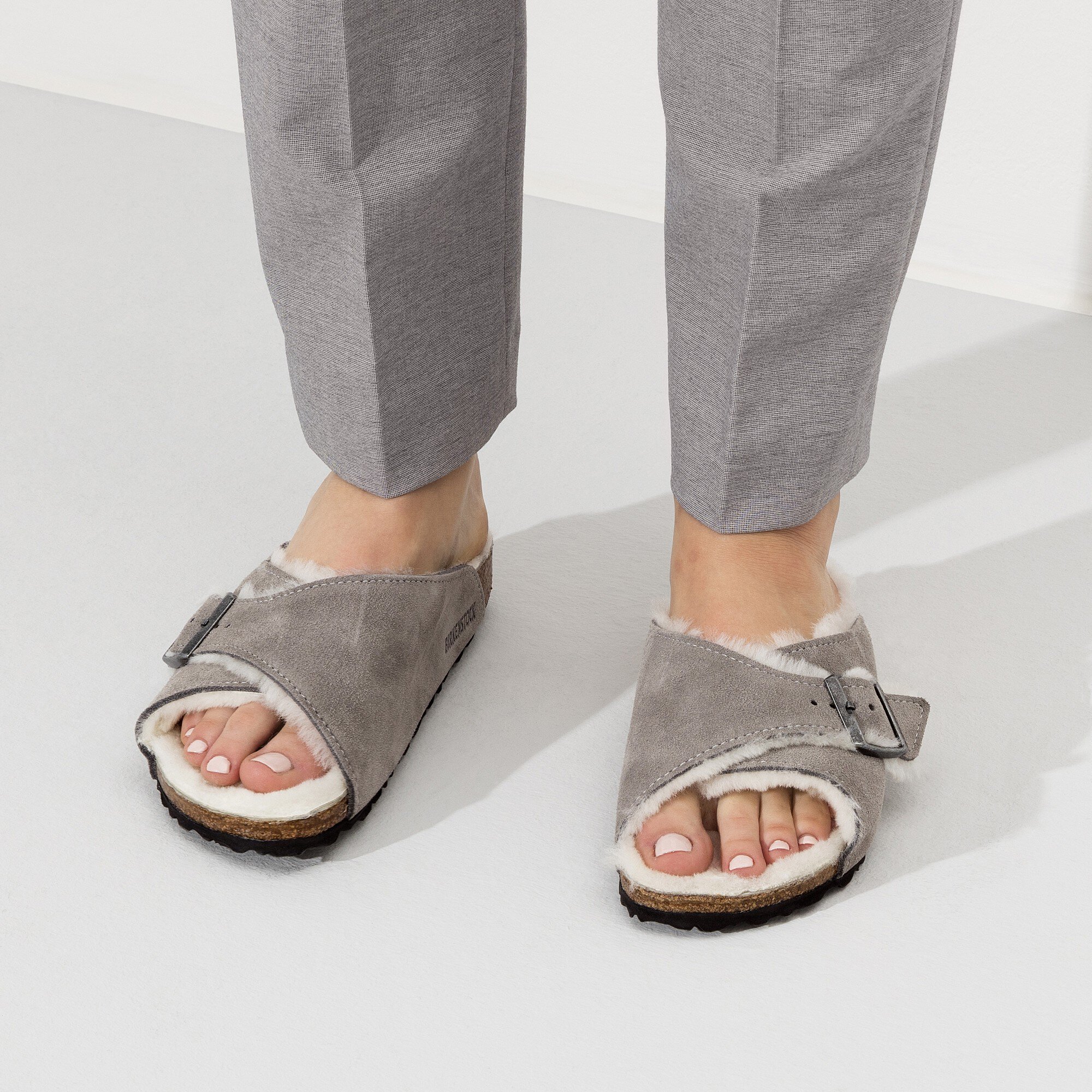 Arosa shearling shop birkenstock sandals